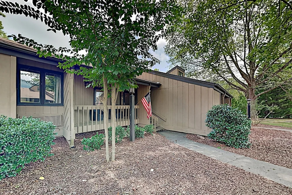 147westd 2 Bedroom Condo