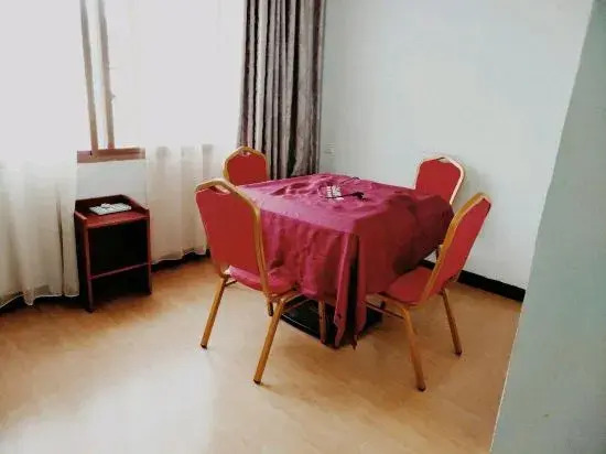 Xiaoxiang Business Hotel (Rucheng Hot Spring)