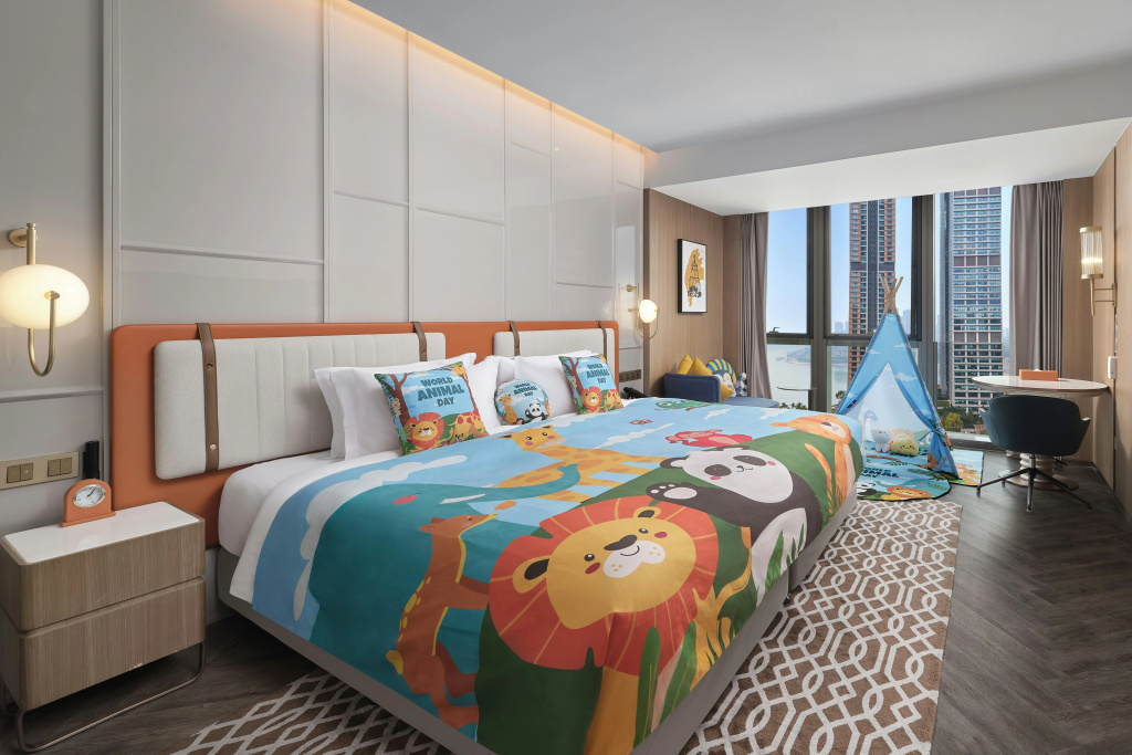 voco Chongqing Chaotianmen by IHG