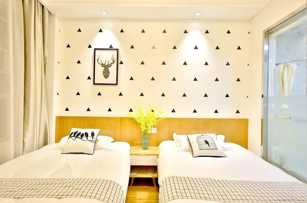 Time Machine Hotel