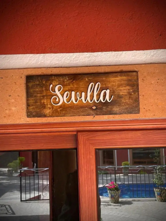 La Casa Roja