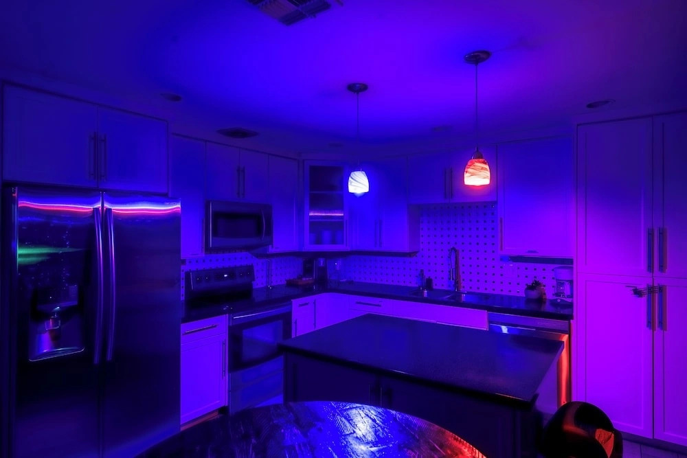 Poolside Nights & Neon Vibes! Scottsdale Escape