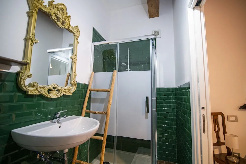 Redmood Guesthouse