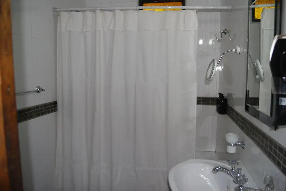 Cosmo Mendoza Suites