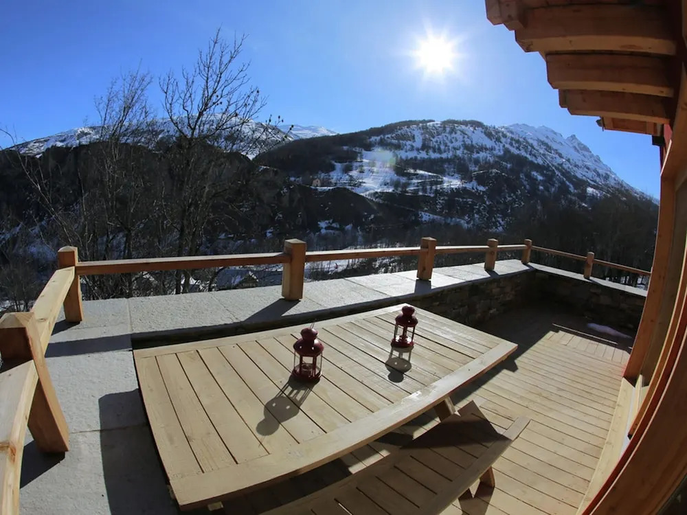 Luxury Chalet in Valloire With Wood Burning Stove and spa