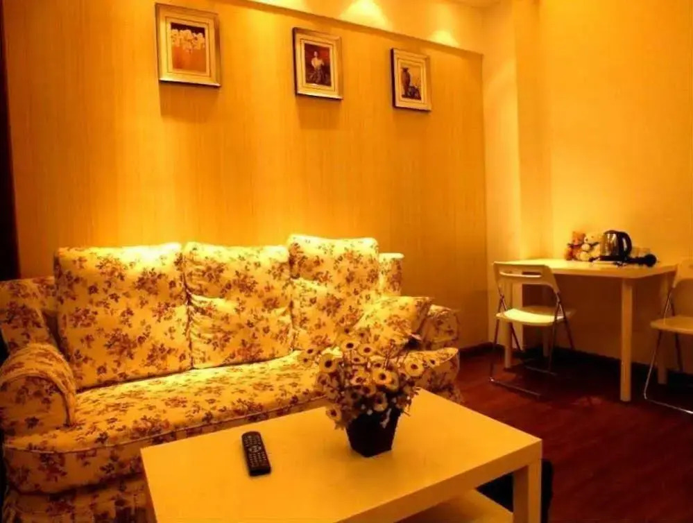 Candy Hotel Apartment