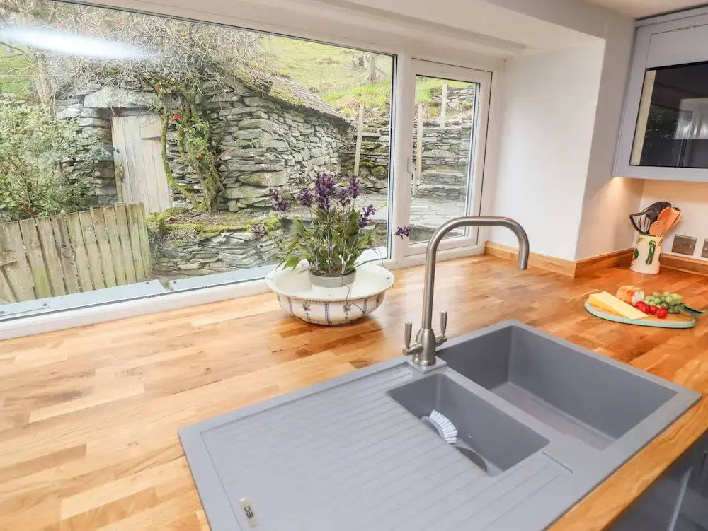 Weir Cottage