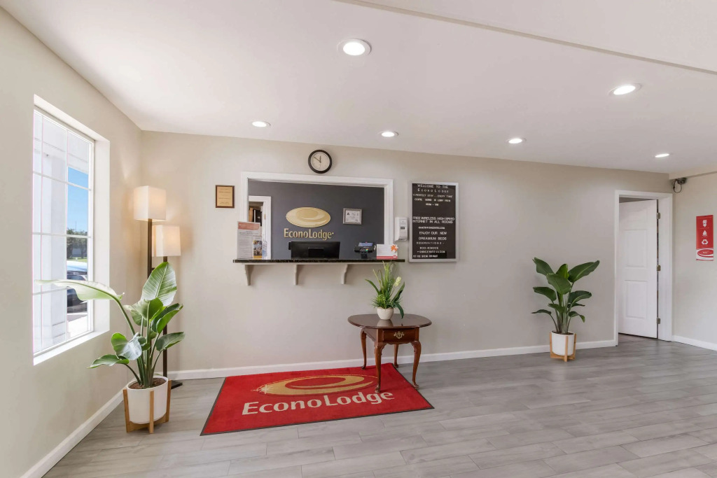 Econo Lodge Greenville near University