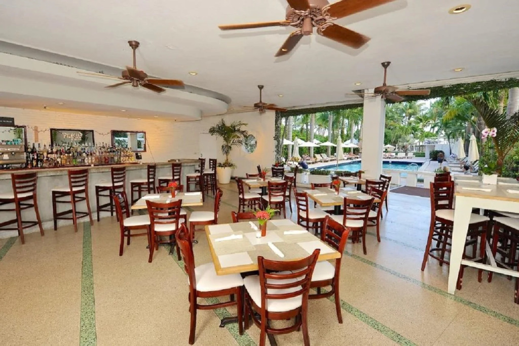 South Seas Hotel