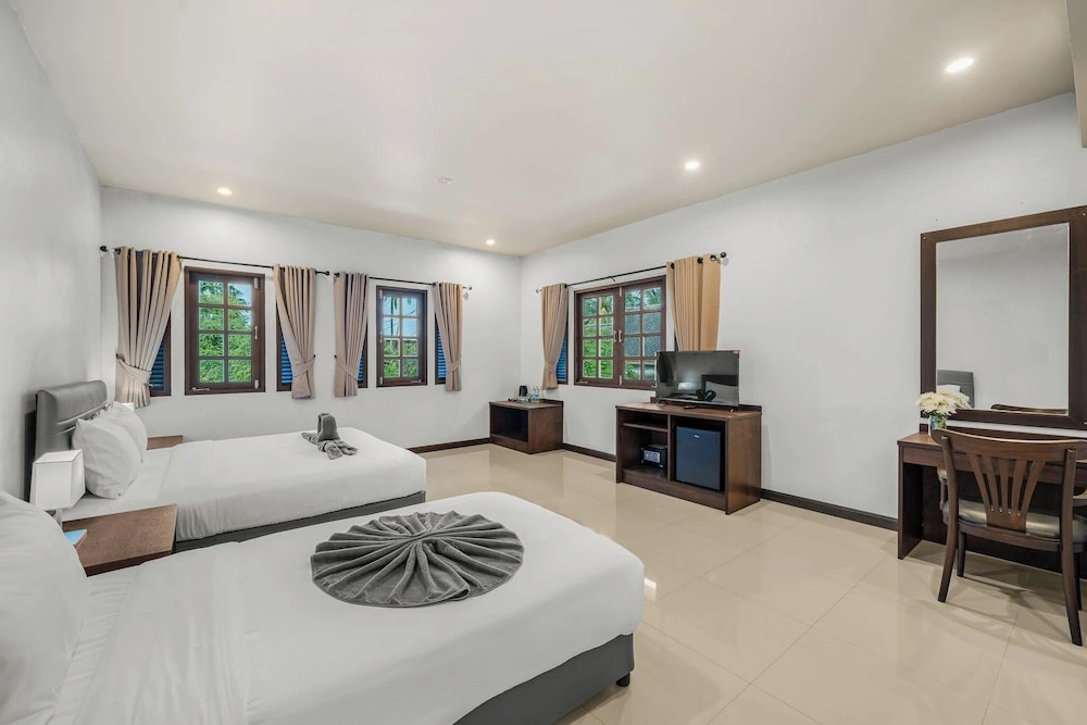 Simply Stay Fishermans Village