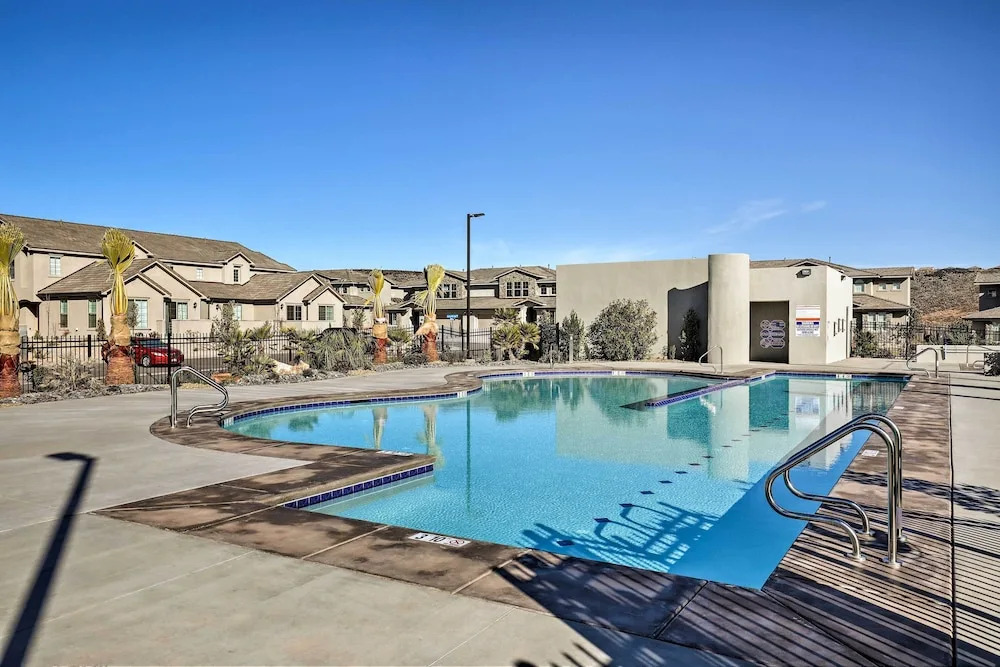 Utah Home w/ Pool Access: Near St George & Zion!