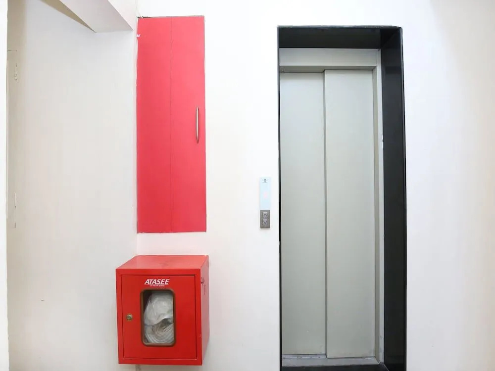 OYO 8954 Hotel Joy