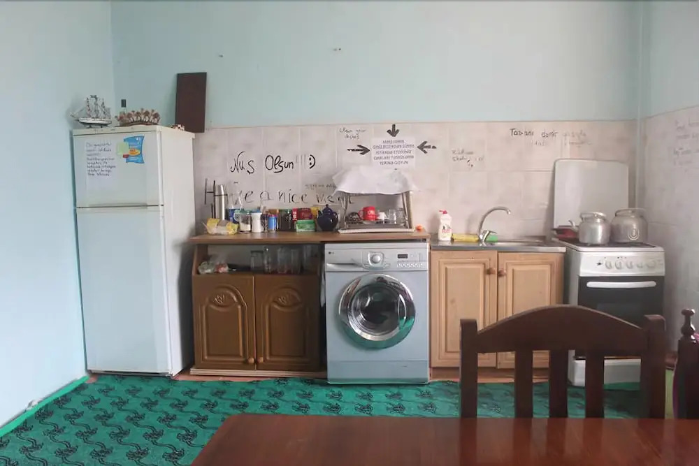 Canal Hostel