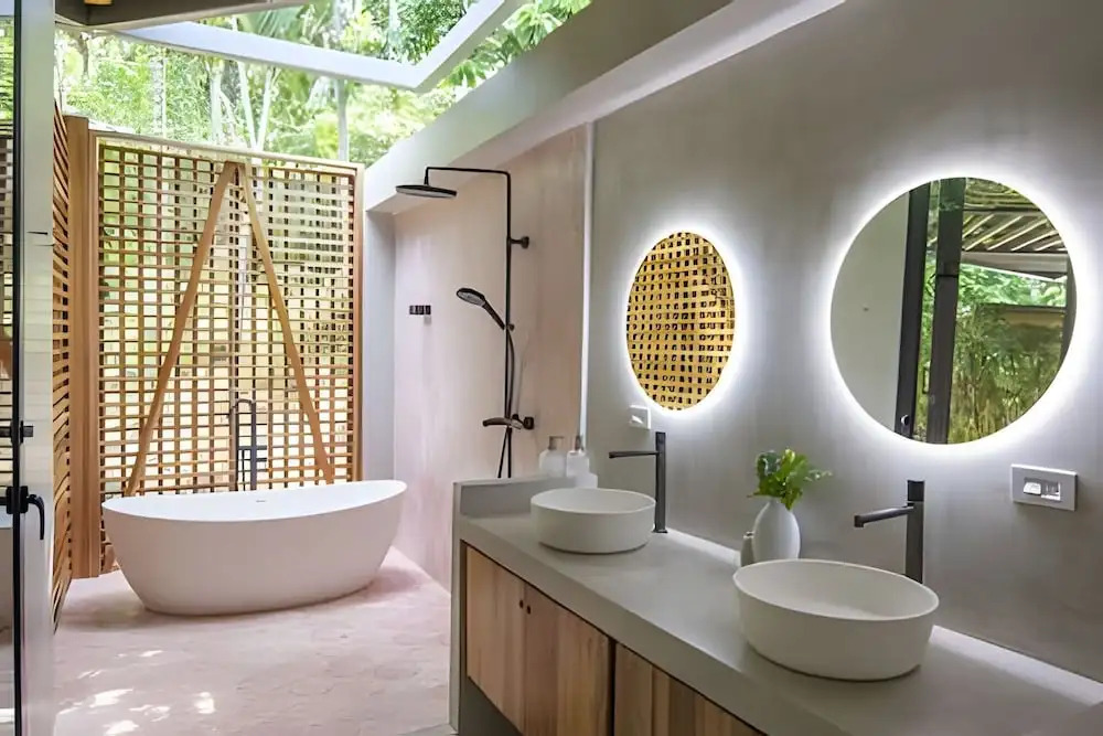Caribbean Courtyard Villas 6 to 10 pp