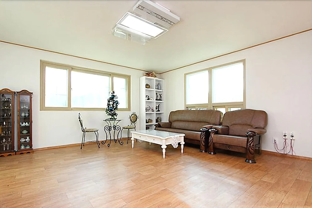 cheongpyeong iris pension