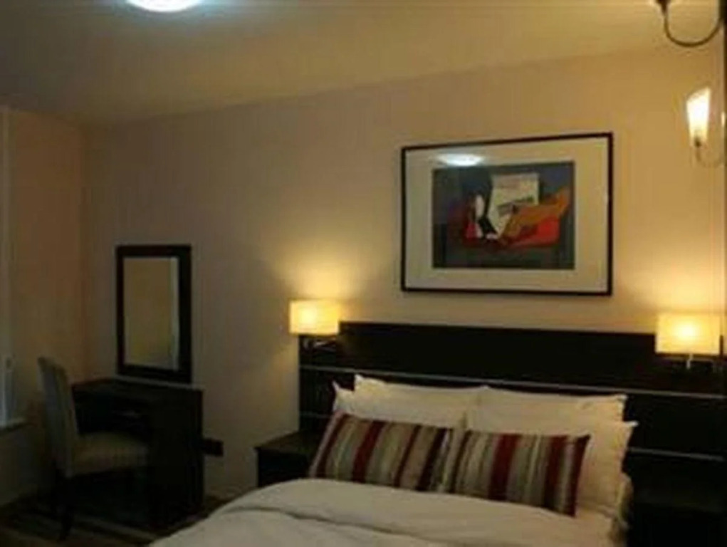 BayTree Hotel