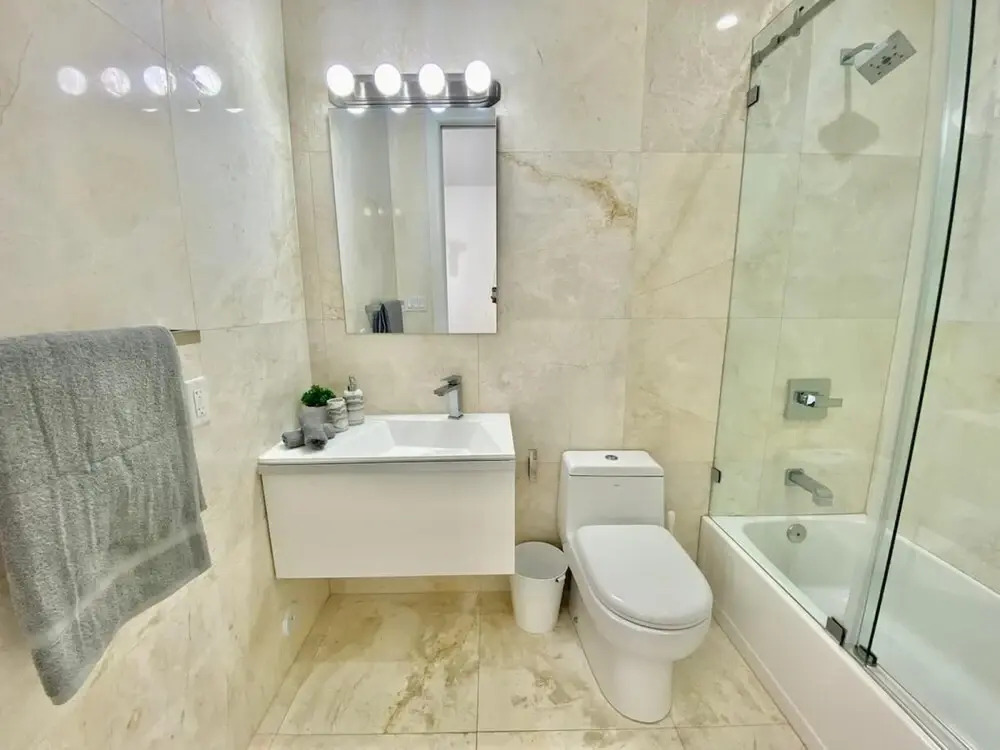 Family 3BR House W Amazing Private Pool Parking