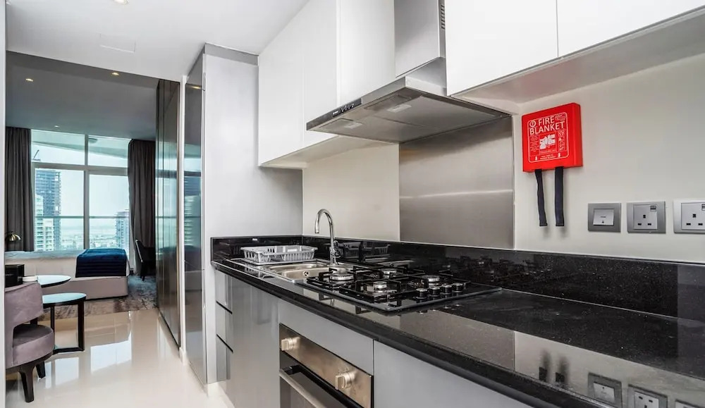 Damac Maison Prive, Lake View