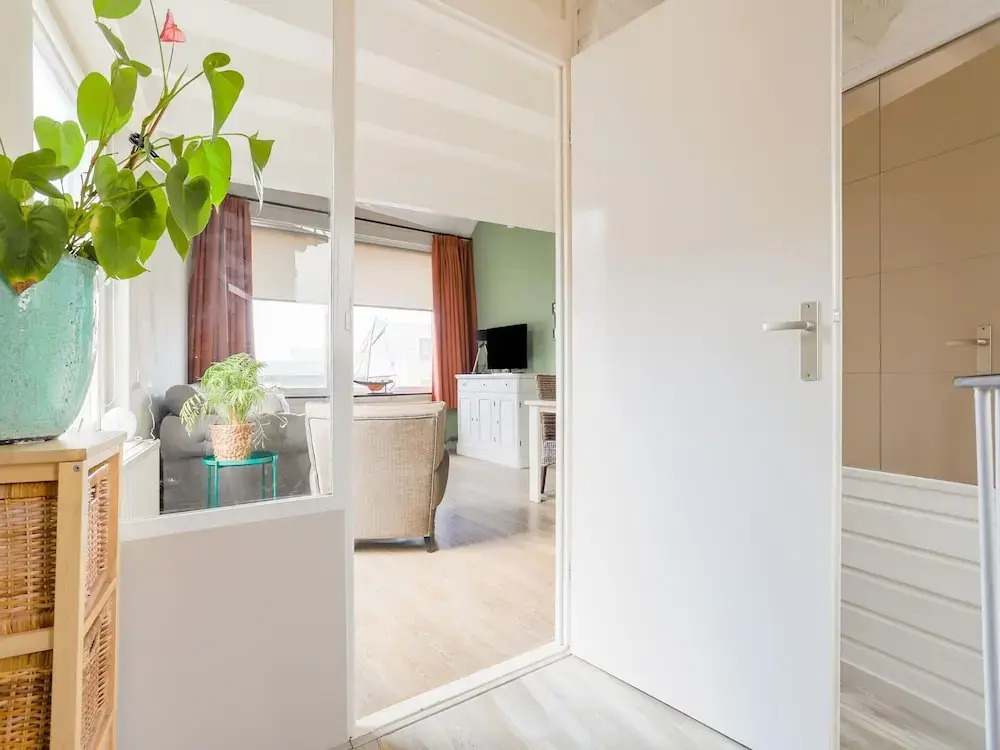 Vacation Home 450 m From the Beach