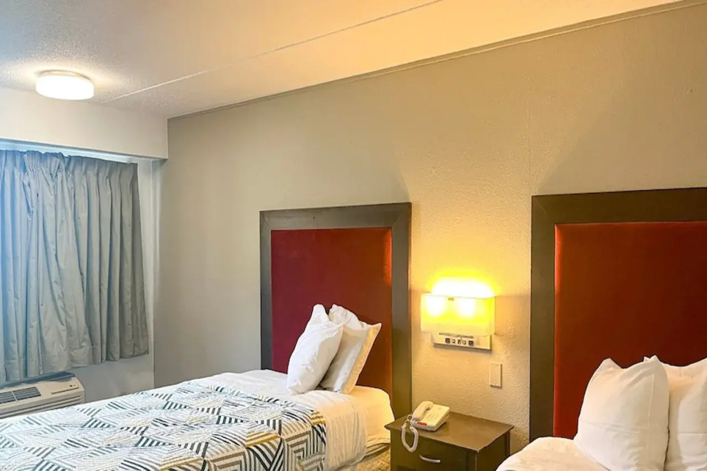 Studio 6 Suites Dallas TX - Loop 12 West