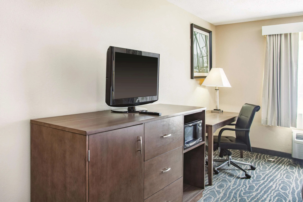 La Quinta Inn by Wyndham Richmond South