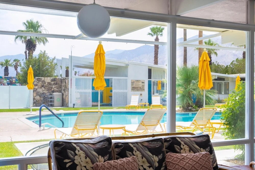 Monkey Tree Hotel 8 in Palm Springs