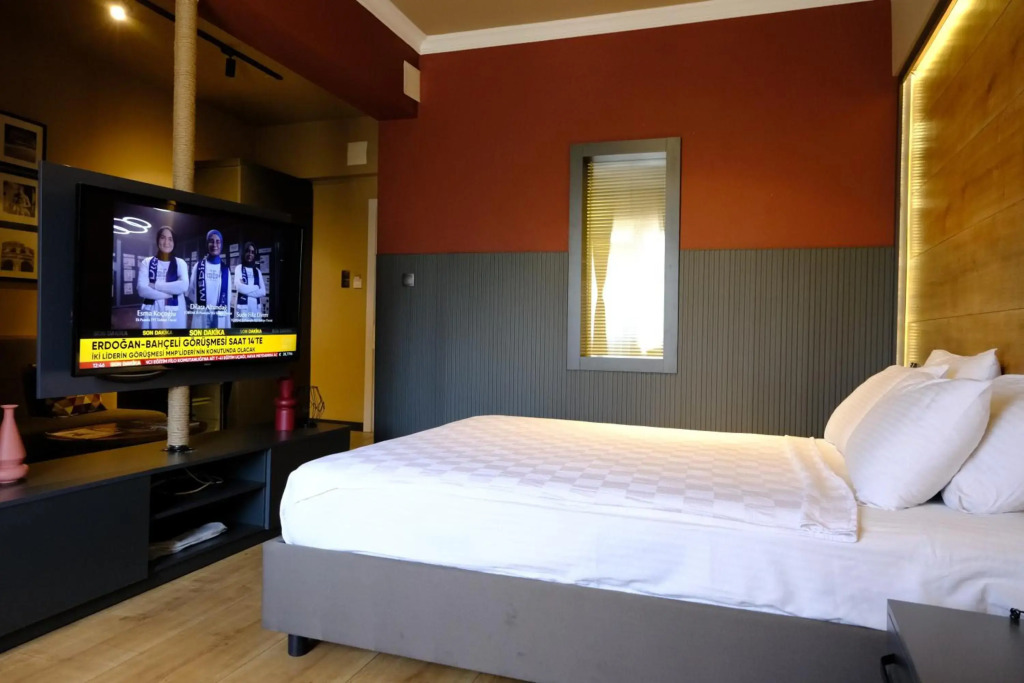 Esin Hotel