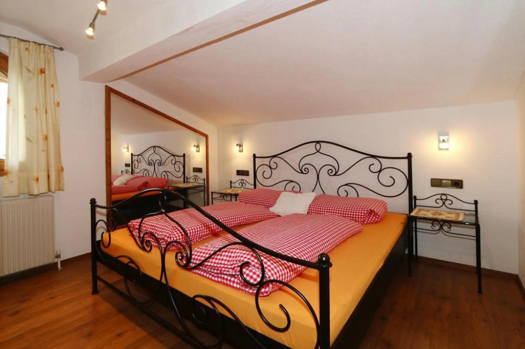 Apartment in Hippach im Zillertal With a Garden