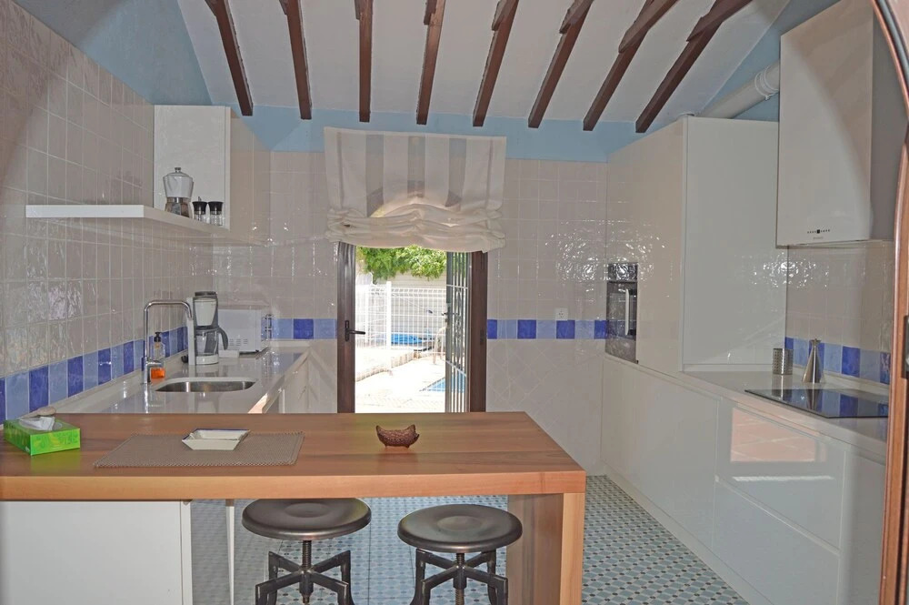 Beachfront villa protected private pool 4 bedrooms Marbella