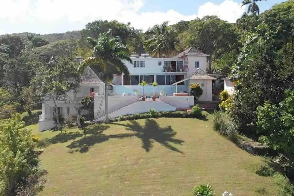 Villa Monzon