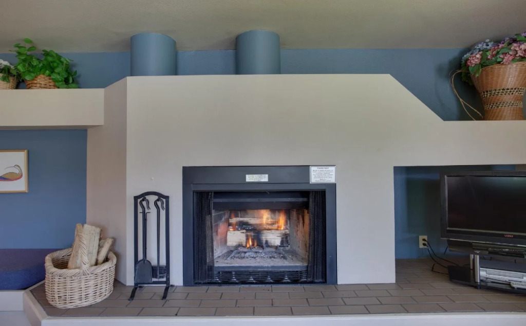 Wapato Point Resort