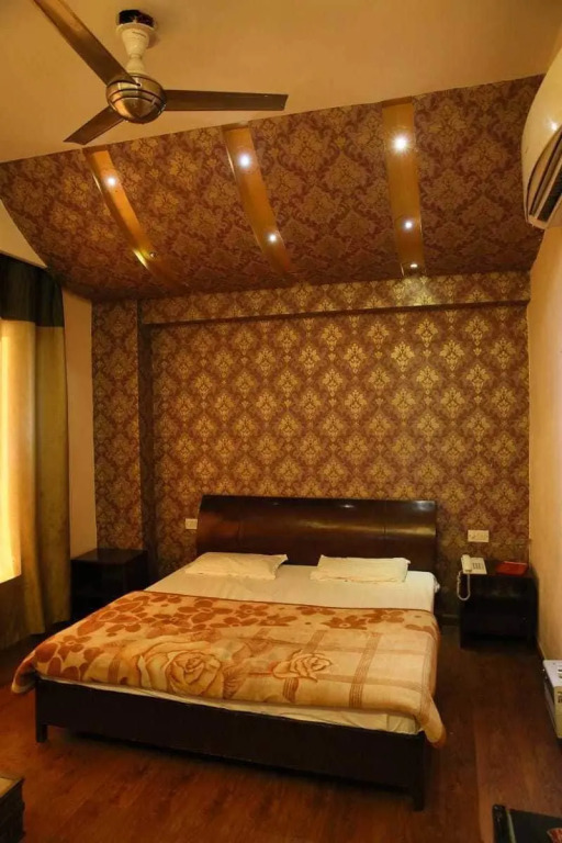 Sydney Grand Hotel & Resort