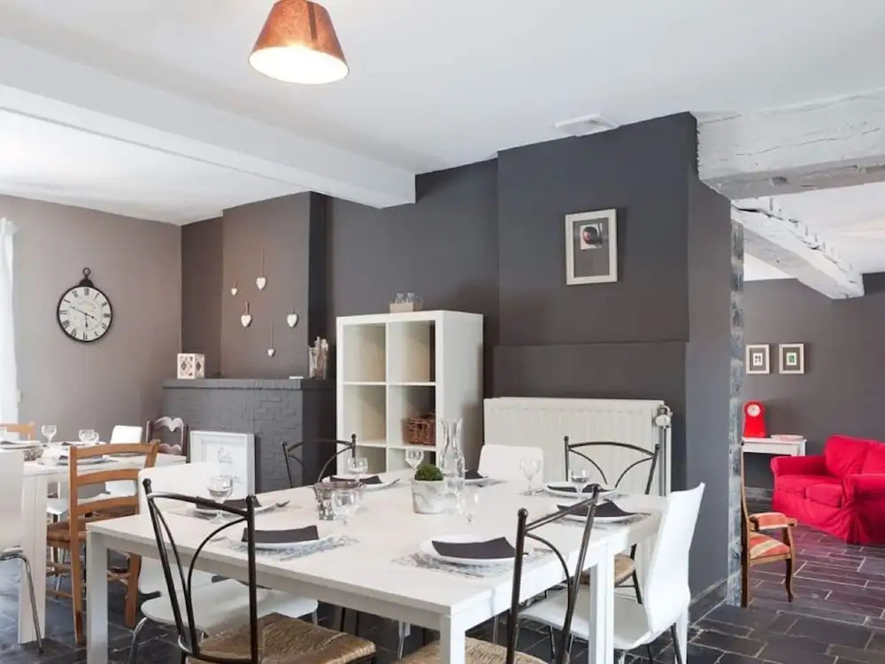 Attractive Holiday Home in Gerin near centre
