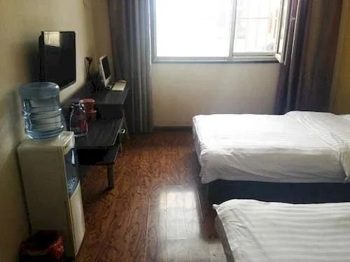 Yingxian County Super 8 Hotel