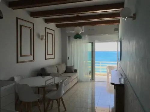 Skizenas Waterfront Apartments