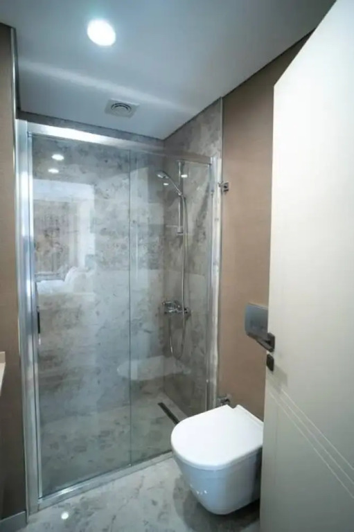 3 B Luxury Apt Near Arena Park AVM