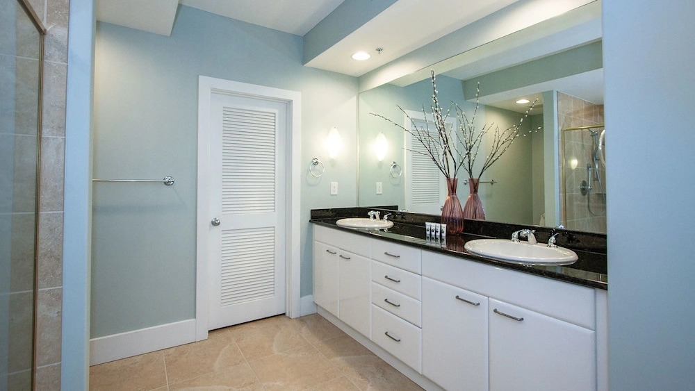 Private Balcony With Sweeping Views - Unit Crc0604