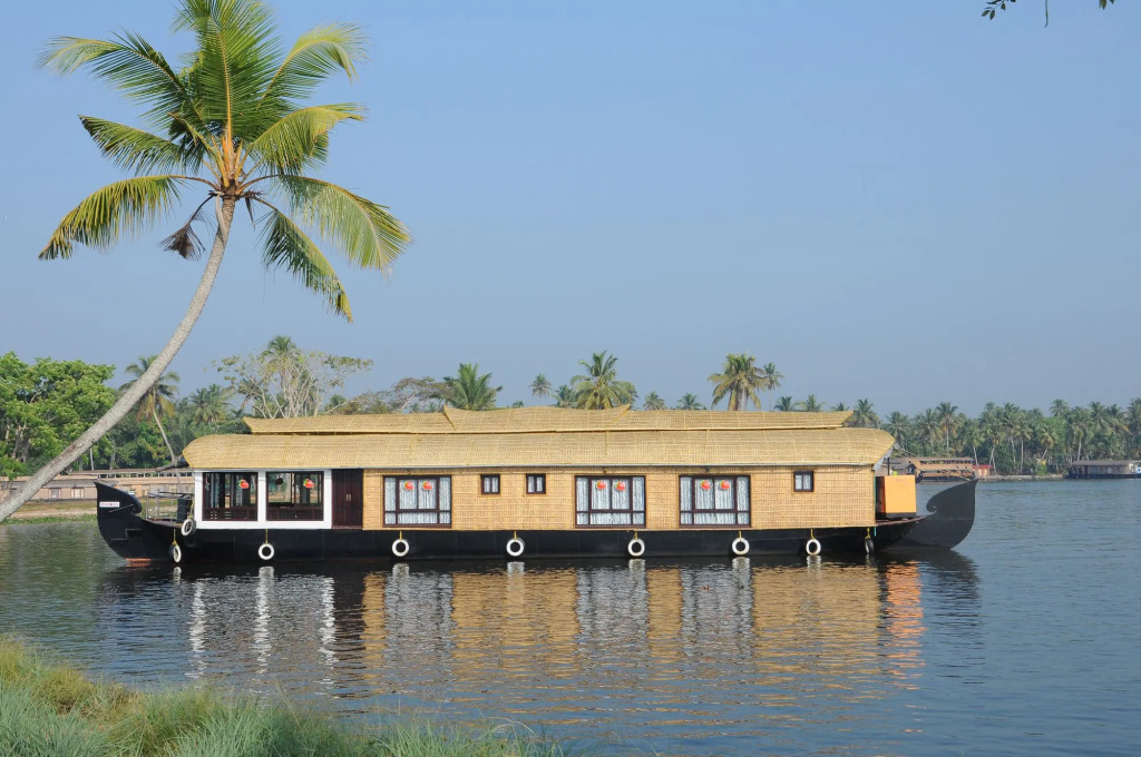 Cosy Premium Houseboats