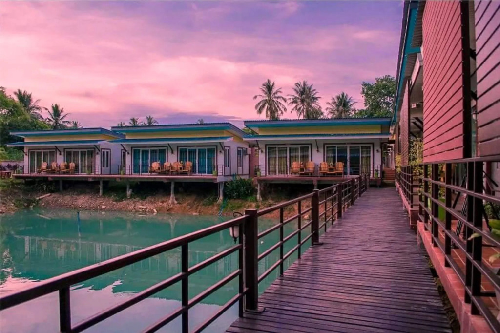 Lake Terrace Resort