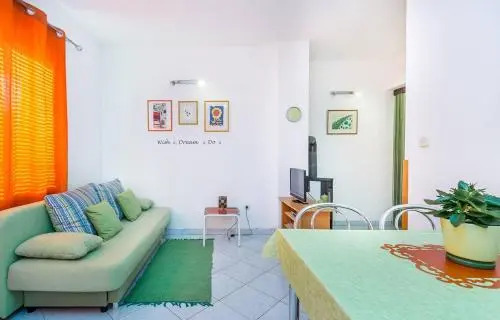 Apartments Mirna