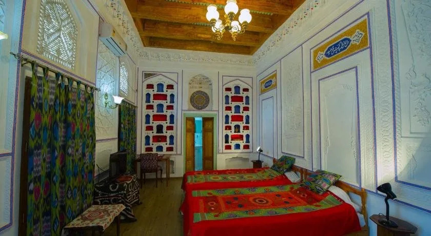Bibi-Khanym Hotel