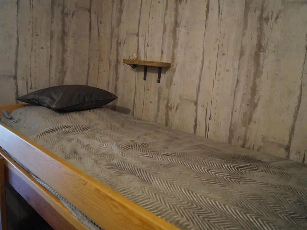 Appartement Enchastrayes, 1 pièce, 4 personnes - FR-1-165A-22