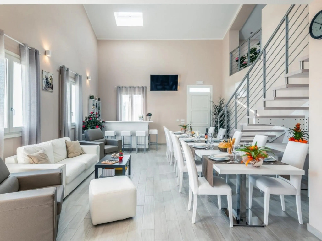 Modern and Elegant Villa With Pool and Wellness Room-villa Benessere