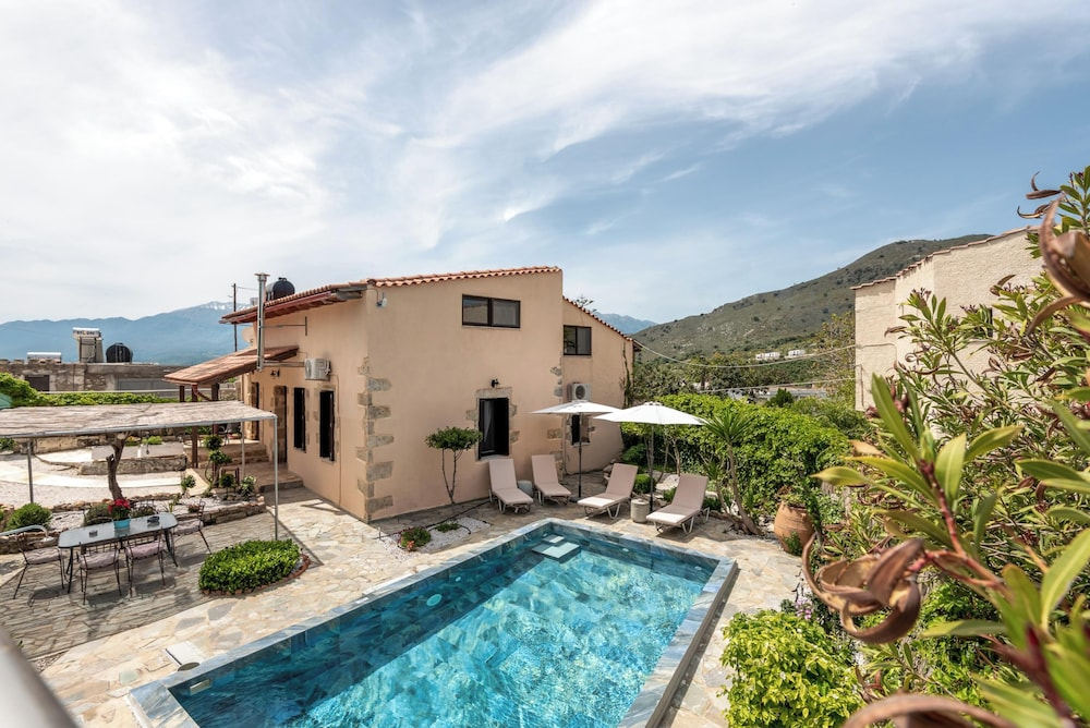 Joel Living Collection - Rustic Villa