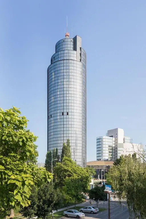 Spacious 2BDR Apartment with Beautiful Terrace