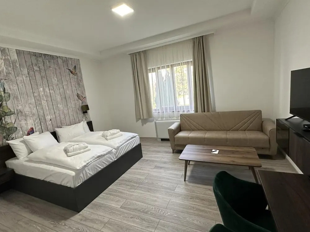 Hotel Golden Palace