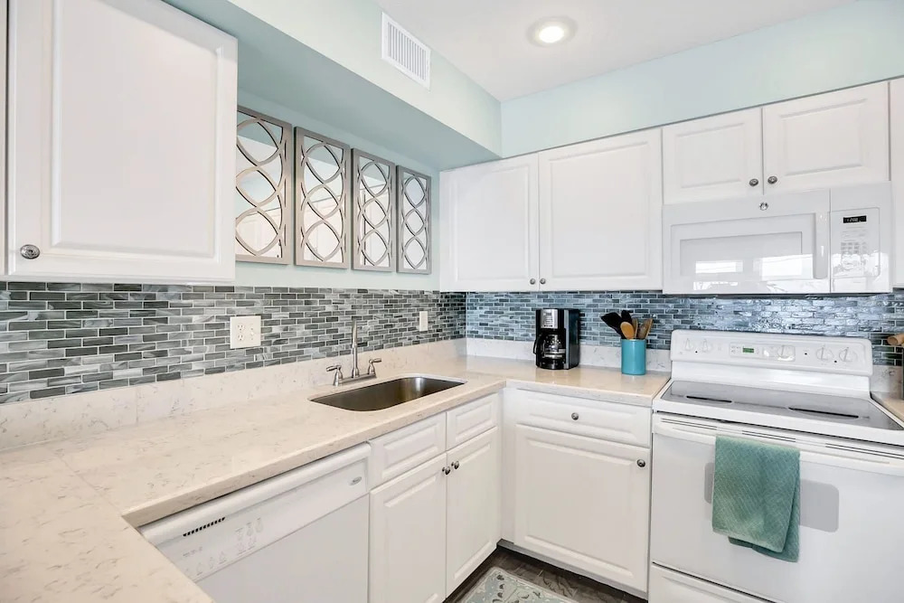 Beachside Condo in Tampa Bay by RedAwning