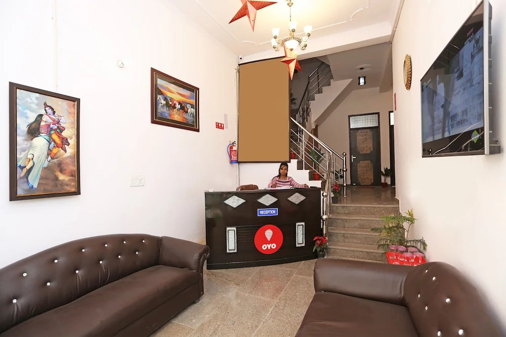 OYO 11504 N D Star Residency