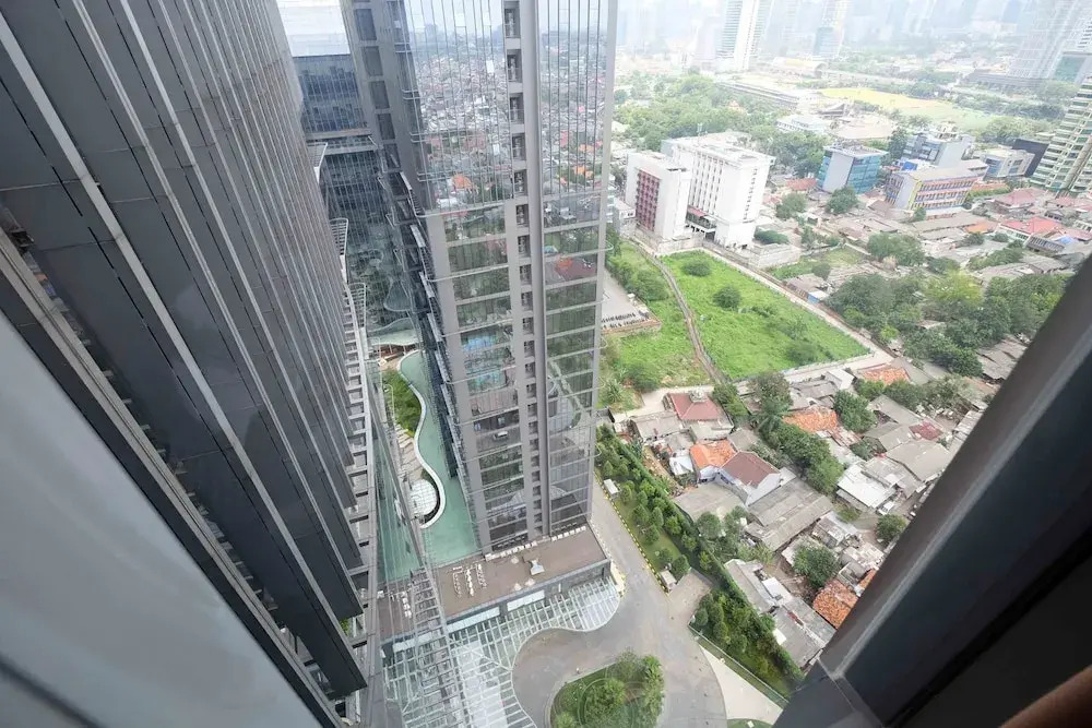 Stunning and Spacious 2Br l'Avenue Apartment Near Pancoran