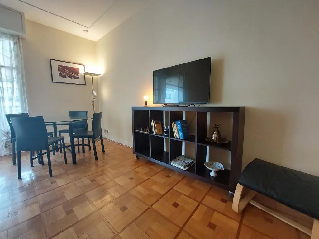 BH - CAPITOL - Central 2 Bedrooms 5 Peoples